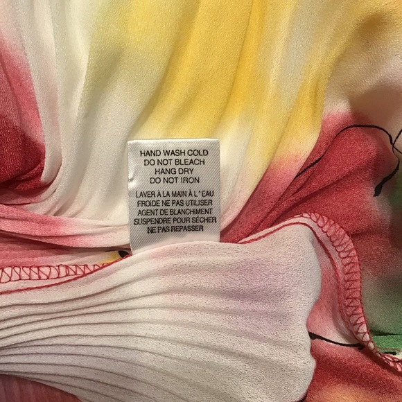 NICOLA PETITE top.  NWT - Picture 8 of 8